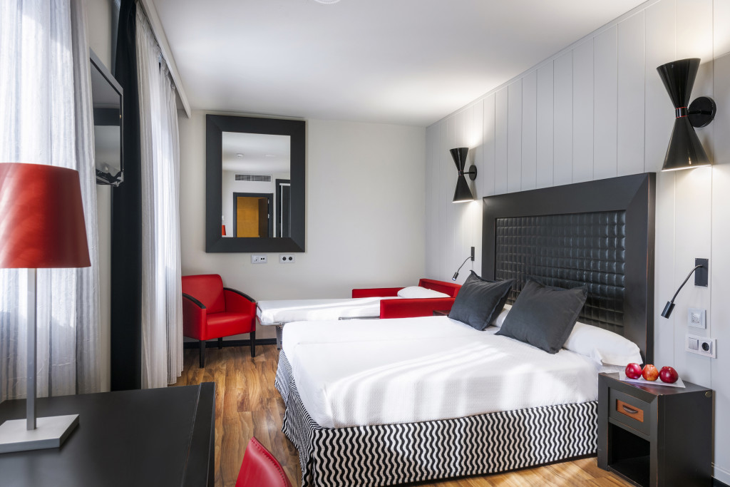 Habitación Triple Aeroport Girona